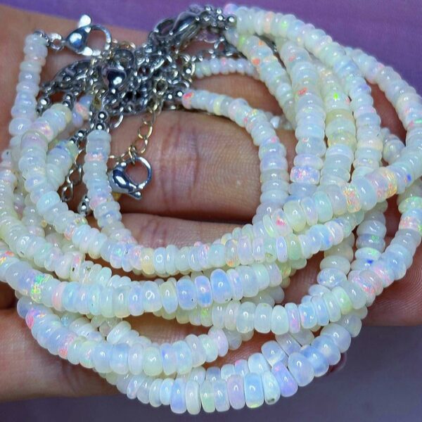 Bracelet opale blanche · Éclat captivant · Fermoir argenté