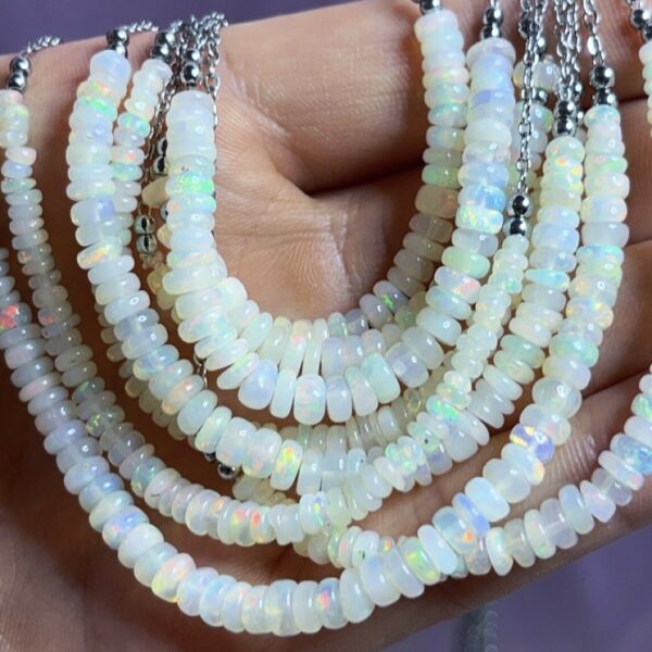 PETIT COLLIER OPALE BLANC AAA